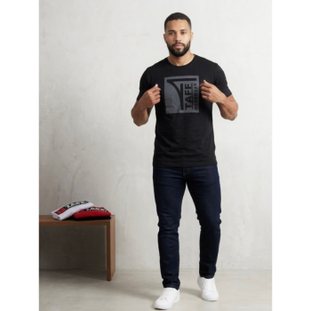 imagem  Camiseta Gola O Estampada Silk Emborrachado – Textura e Estilo.  